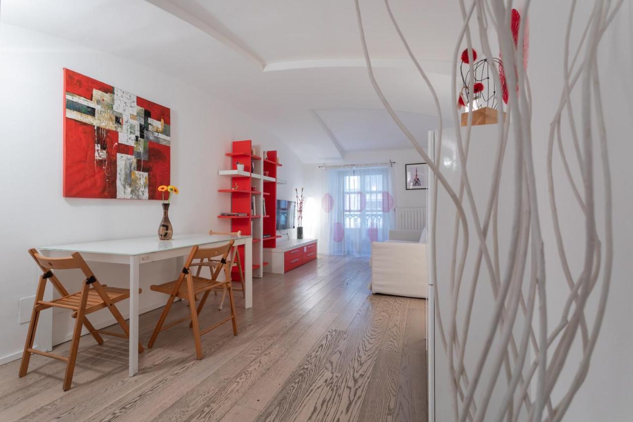 Red Studio Near Porta Nuova By Wonderful Italy 토리노 외부 사진
