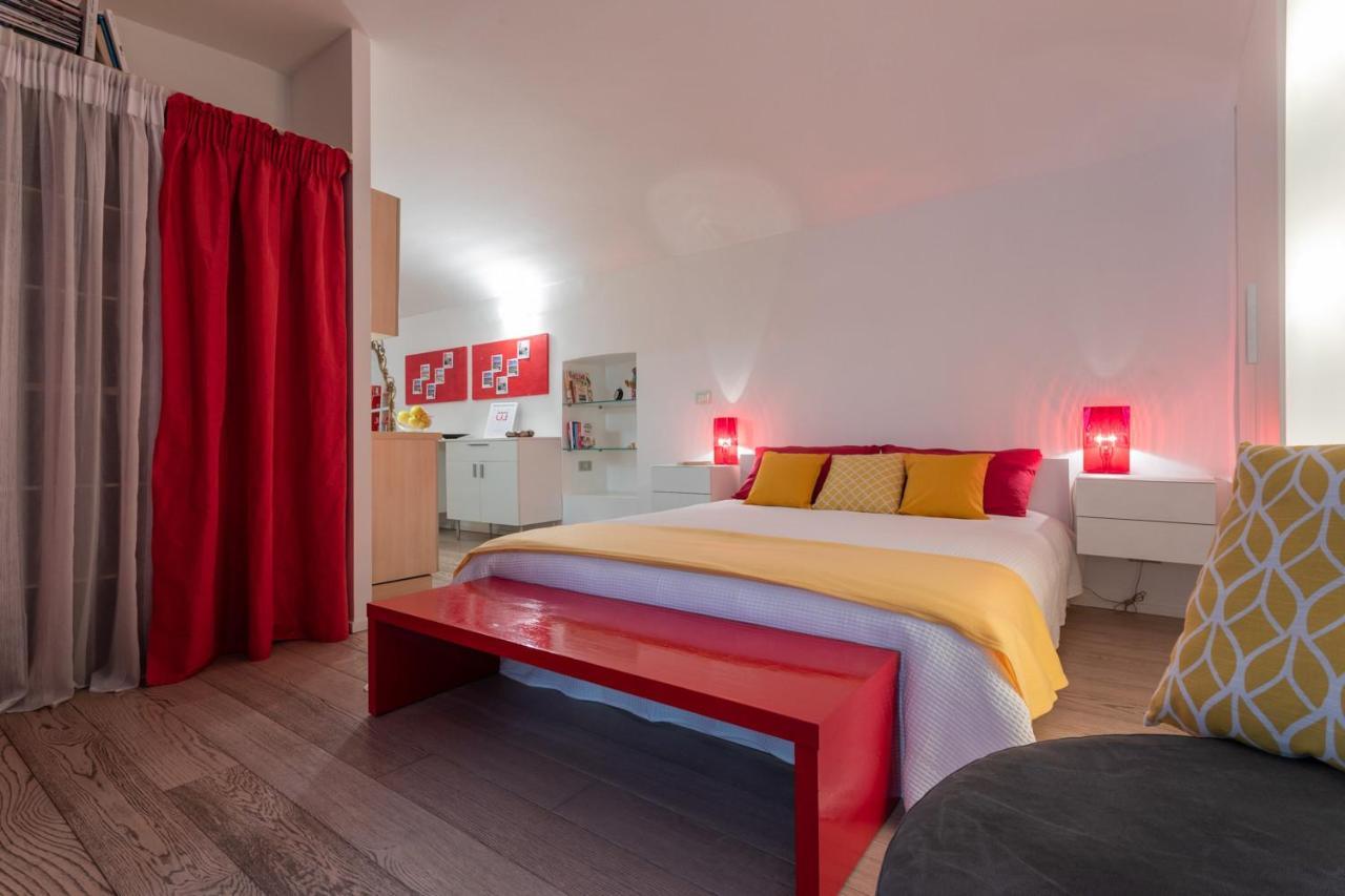 Red Studio Near Porta Nuova By Wonderful Italy 토리노 외부 사진