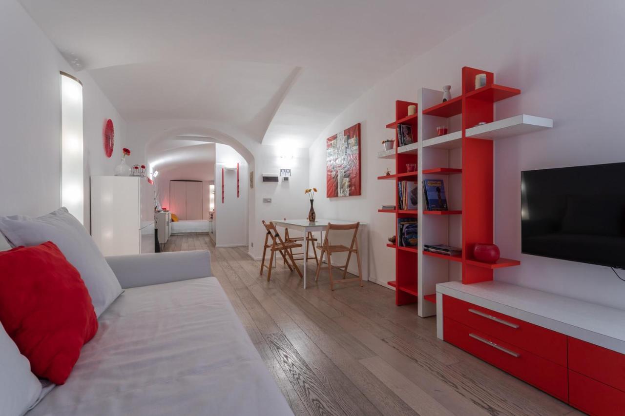 Red Studio Near Porta Nuova By Wonderful Italy 토리노 외부 사진