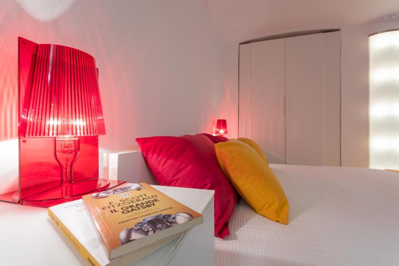 Red Studio Near Porta Nuova By Wonderful Italy 토리노 외부 사진